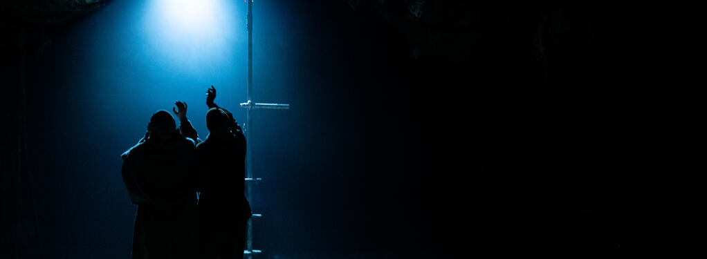 Photograph from Mother Courage And Her Children - lighting design by Hugo Dodsworth