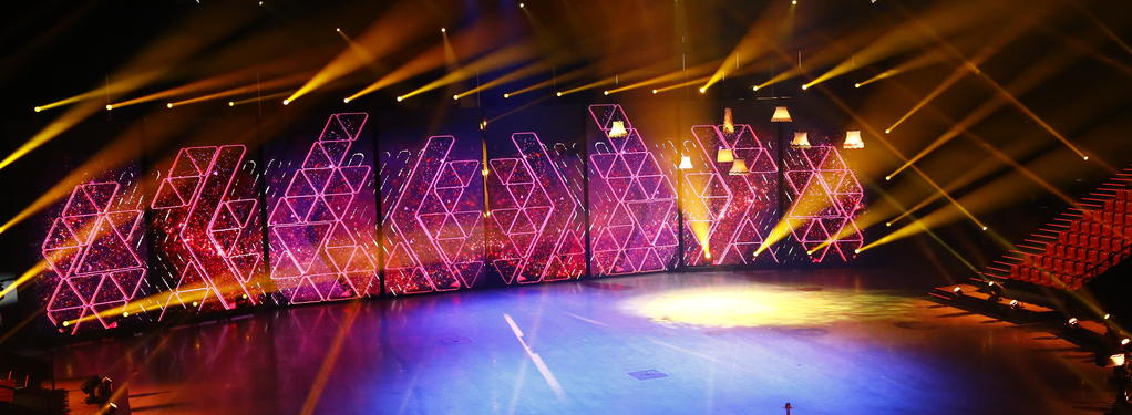 Photograph from VTM celebrates its 30th Birthday - lighting design by Luc Peumans