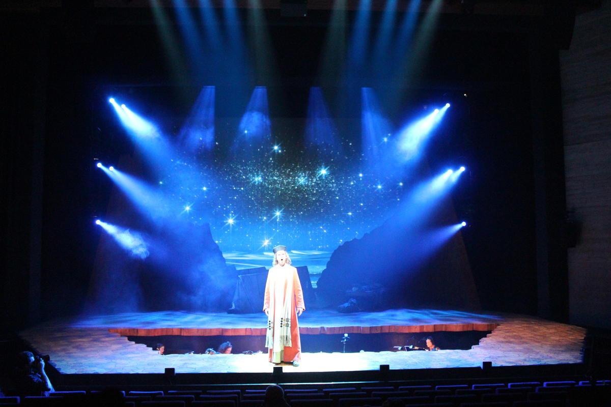 Photograph from Moses - lighting design by Michael Grundner