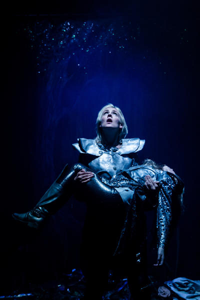 Photograph from Credible Likeable Superstar Rolemodel - lighting design by Marty Langthorne