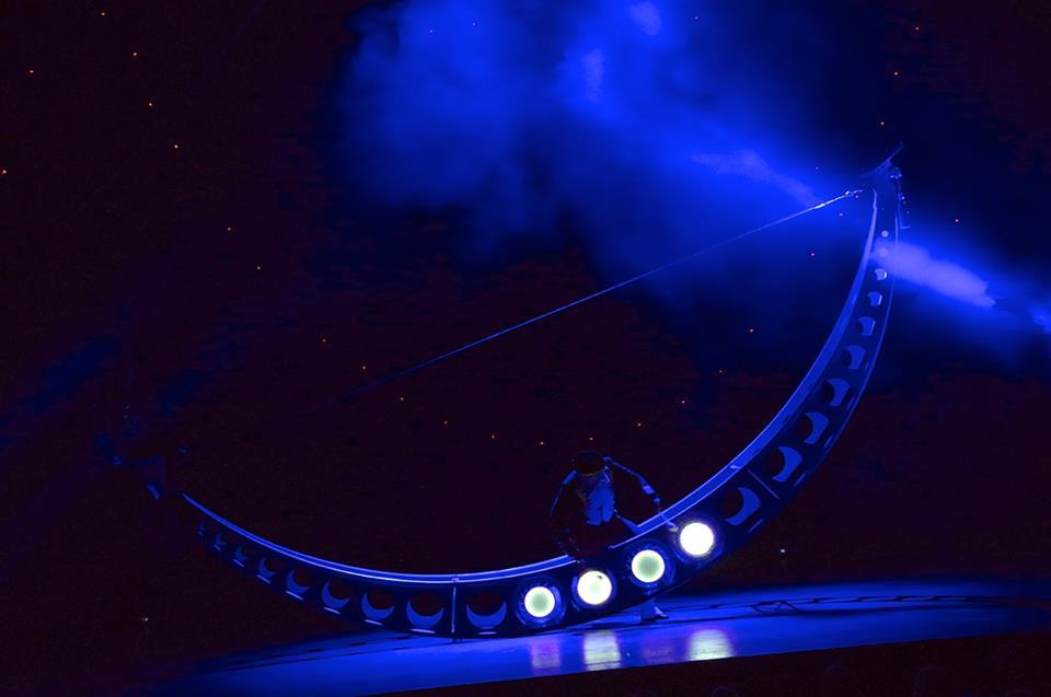 Photograph from Cirque Surreal - lighting design by Matt Ladkin