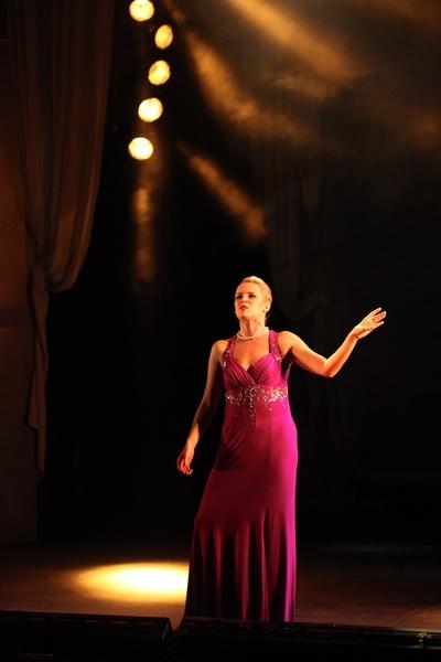 Photograph from Follies - lighting design by Rob Halliday