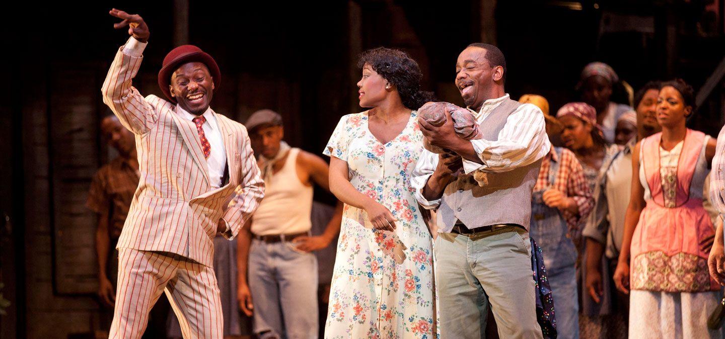 Photograph from Show Boat - lighting design by Michael Grundner
